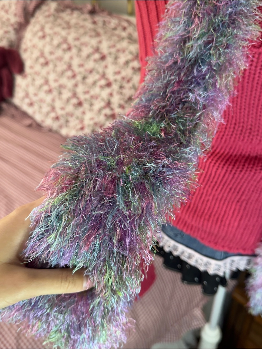Y2K Shaggy Scarf - Picture 7 of 7
